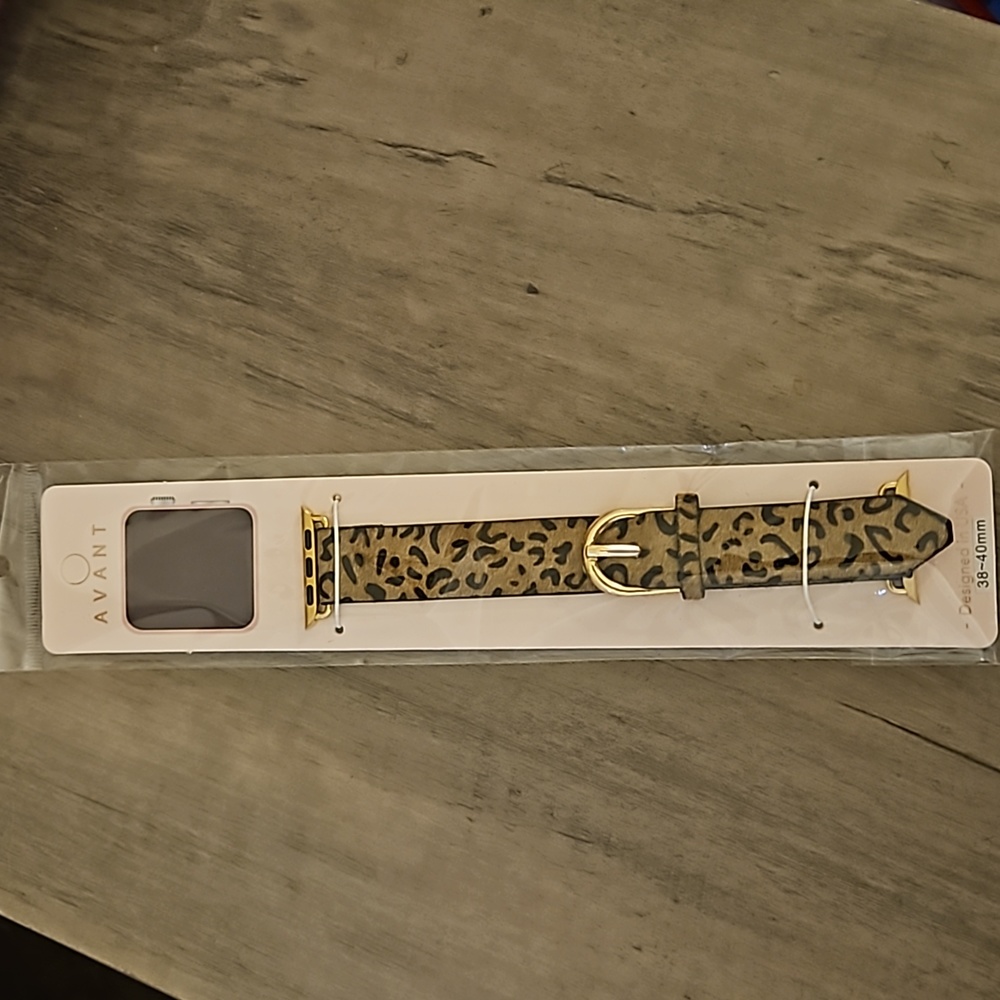 NWT Leopard Print Smart Watch Band